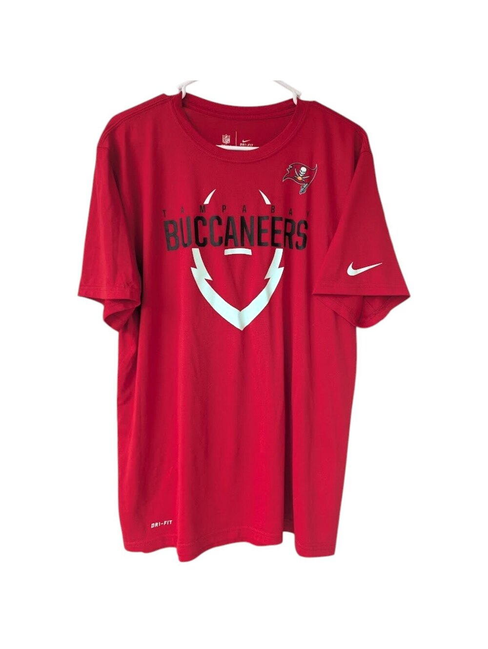 Nike Tampa Bay Buccaneers T-Shirt Mens XL Red Dri-FIT NFL Football Tee 23x29.5